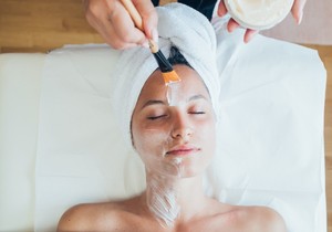 Upravo na Blic TV: Gde je granica mere u globalnom trendu podmlađivanja lica