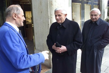 FILES-GERMANY-VATICAN-POPE-RATZINGER