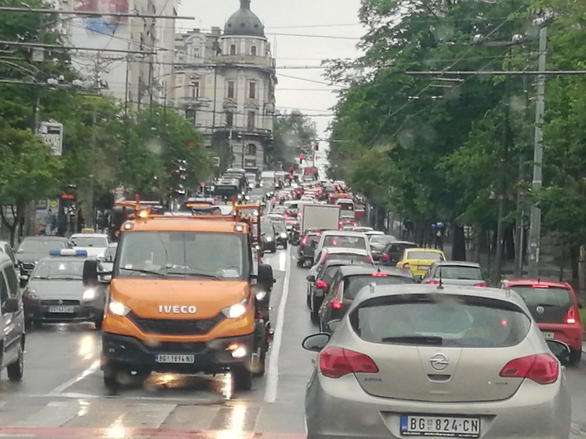 Mnogi se odlučuju za dodatne časove vožnje pre svega zbog straha od saobraćaja