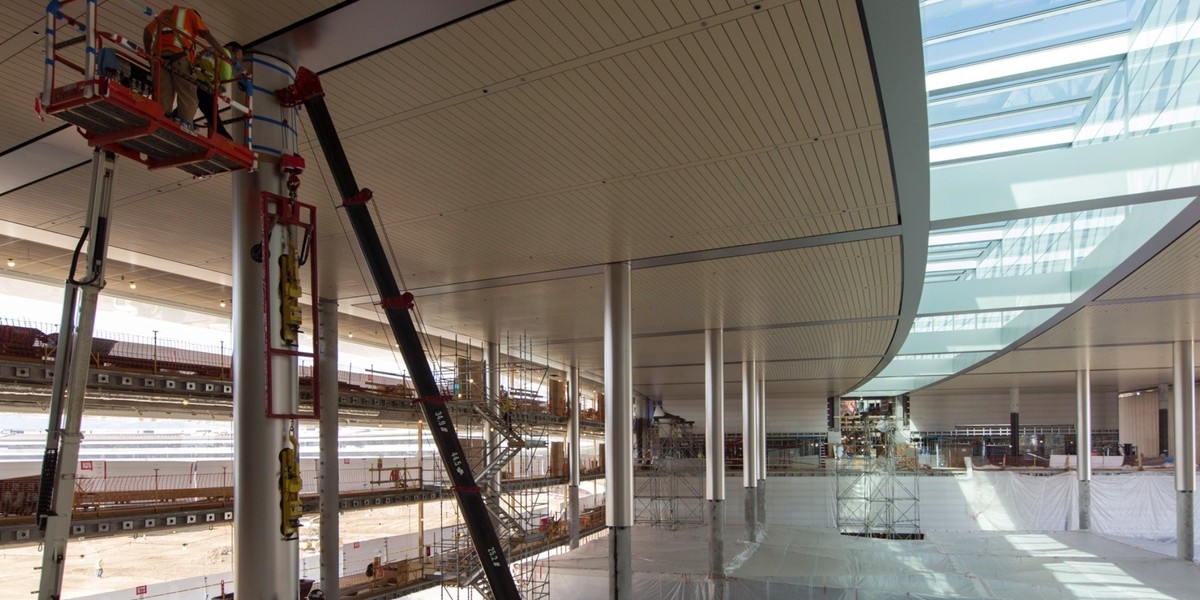 Nowa siedziba Apple - Campus 2 w Cupertino w trakcie budowy