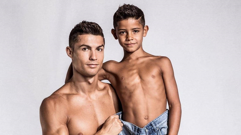 Cristiano Ronaldo pochwalił się fanom sukcesem swojego syna. Gwiazdor Realu Madryt i reprezentacji Portugalii jest bardzo dumny z najstarszego potomka, który już odnosi sukcesy na boisku.