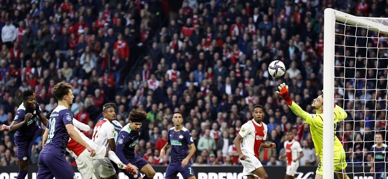 Ajax rozgromił PSV w meczu na szczycie ligi holenderskiej