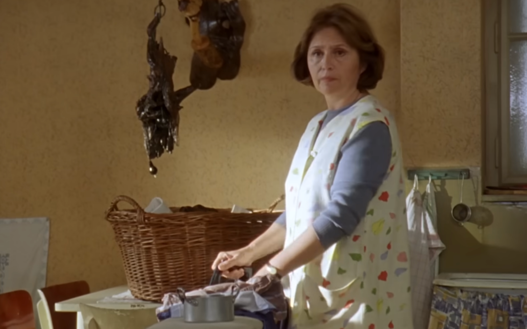 Emília Vášáryová vo filme Pelíšky.