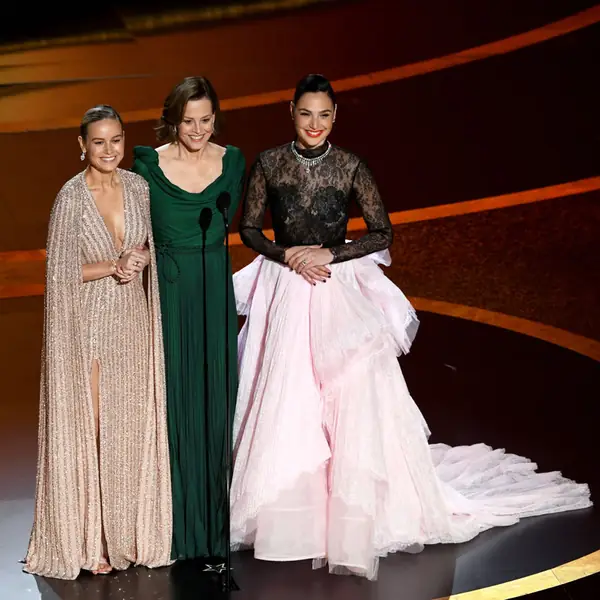 Brie Larson, Sigourney Weaver oraz Gal Gadot dały wyraz kobiecej siły podczas Oscarów 2020, fot. Kevin Winter