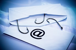 Spam wypadnie ze skrzynki. Reklama udająca e-mail tylko na życzenie