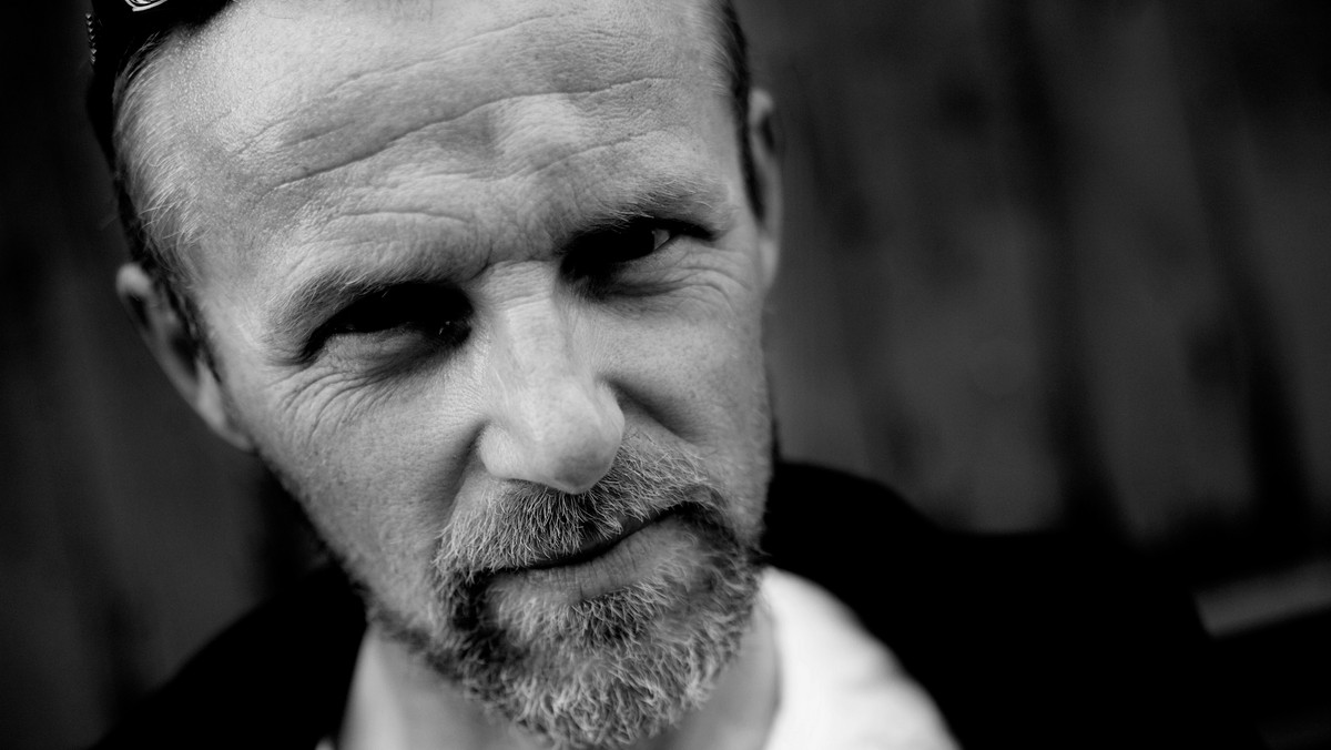 Jego powieści od lat królują na listach bestsellerów. Jo Nesbø będzie gościem Europejskiej Stolicy Kultury Wrocław 2016 i Światowej Stolicy Książki UNESCO. Na spotkanie z czytelnikami norweski pisarz przyjedzie do Wrocławia 23 kwietnia.