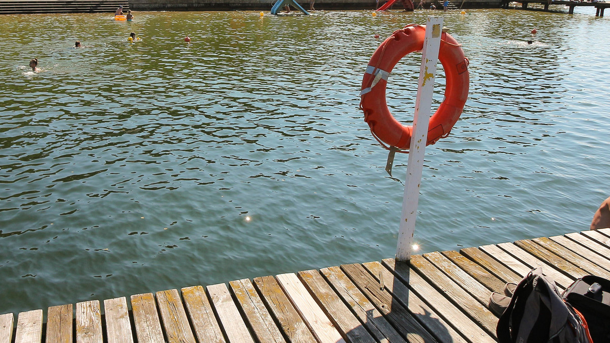 Sanepid zamyka kąpielisko w Koszalinie. Wykryto zagrożenie