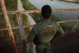 Trump wants 15,000 more agents to patrol the US border, but immigration authorities say there's one big problem