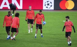 Liga Mistrzów: Trudne mecze przed Bayernem i Realem