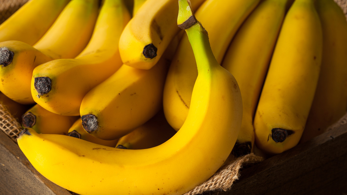 Lipno: wykałaczki w bananach z Biedronki i Lidla