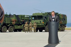 Syreny, bunkry i rezerwy ravioli. Tak Niemcy szykują się na III wojnę światową