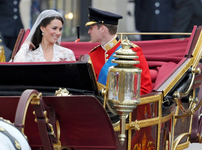 Przejazd karetą do Pałacu Buckingham