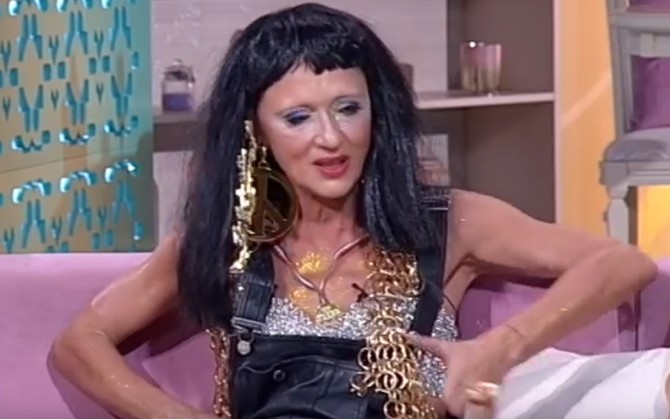 Kleopatra na Bebi Dol način