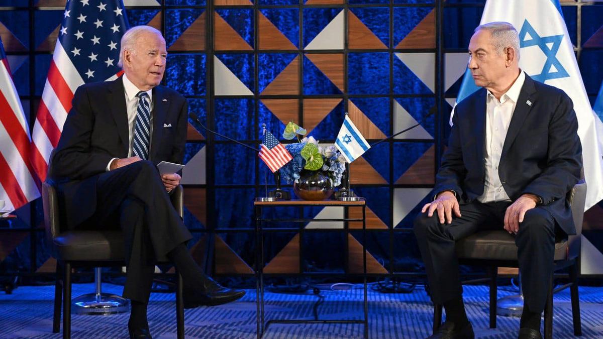 Joe Biden először figyelmeztette Izraelt: „Nem kapnak tőlünk támogatást, ha tényleg bevonulnak ezekbe a központokba”
