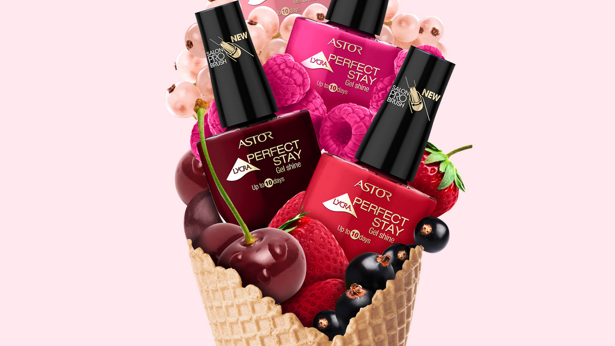 Lakiery Perfect Stay Gel Shine Berry Collection z LYCRĄ pomagają, bez wychodzenia z domu, wykreować idealny manicure, który nie różni się od wykonanego w salonie kosmetycznym. Pomalowane nimi paznokcie zachwycają czarującym połyskiem, intensywnym odcieniem oraz żelowym wykończeniem.