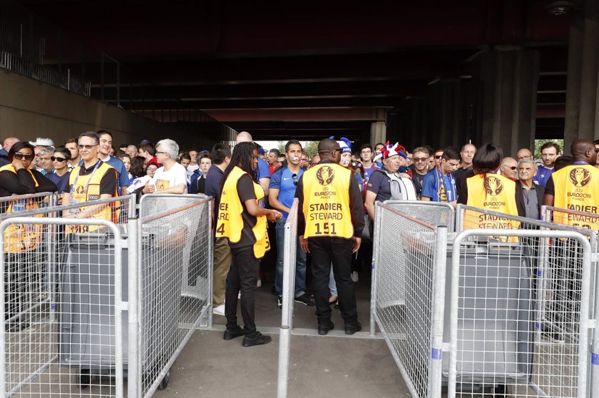 Wybuch pod Stade de France na Euro 2016. Kibice przerażeni