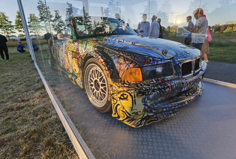 BMW Art Car Collection #13 BMW M3 Sandro Chia 1991 r.