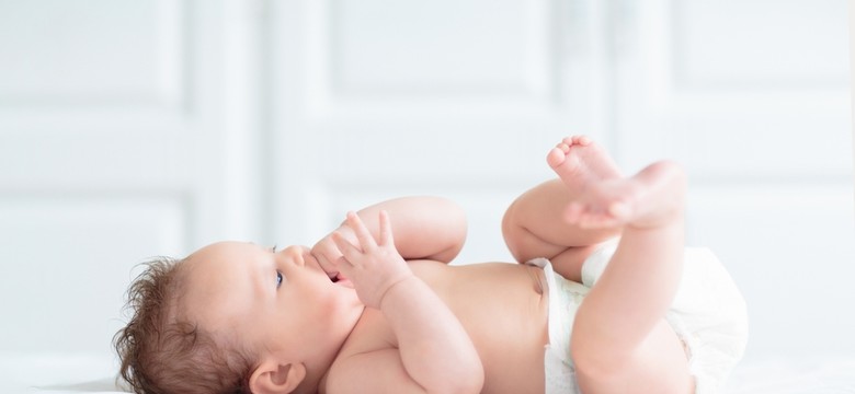 1000 zł miesięcznie dla rodziców bez względu na dochód – od 19 marca 2025 nowe zasady świadczenia rodzicielskiego w Polsce!