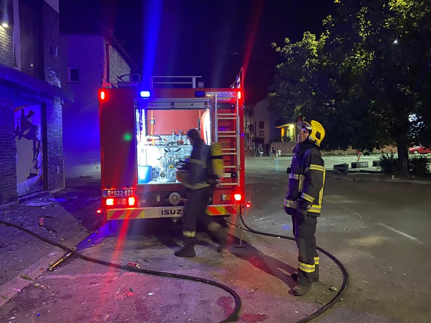 Demolirane prostorije SNS u Valjevu