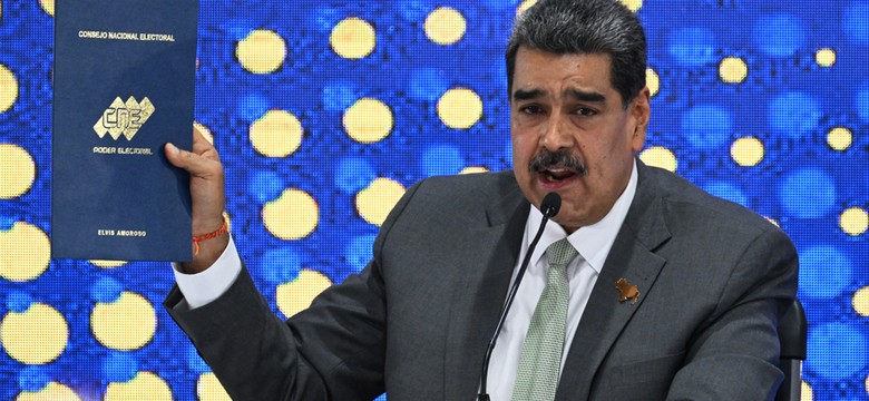 Nicolas Maduro, prezydent Wenezueli, który chce być Putinem Ameryki Południowej. "Zaprezentował nową mapę swojego kraju"