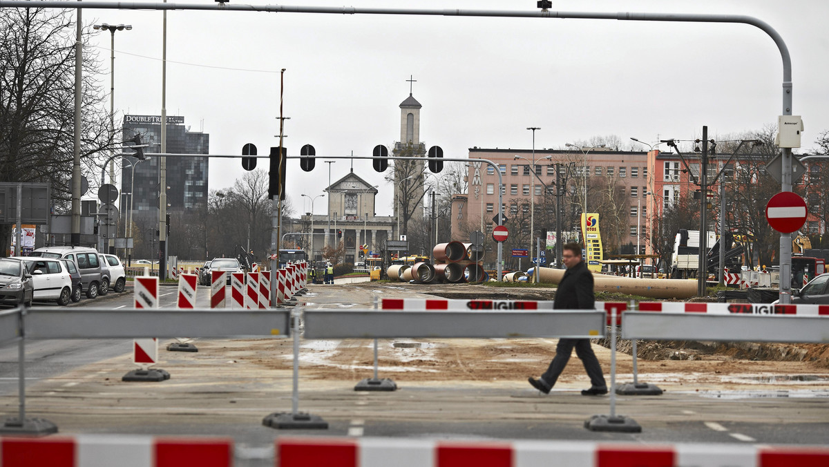 Przebudowa trasy W-Z w Łodzi przebiega szybciej, niż było to przewidywane.