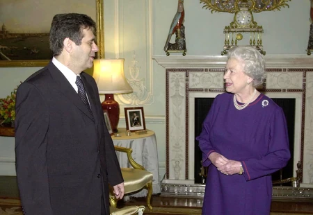 Vojislav Koštinica i kraljica Elizabeta