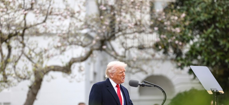Donald Trump ogłasza rewolucję celną: Historyczny dekret. Chodzi o kraje całego świata
