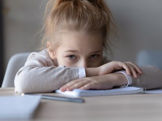 Uczniom nie zagrażają osoby LGBT czy niedobór „cnót niewieścich'. Grozi im brak nauczycieli [OPINIA]