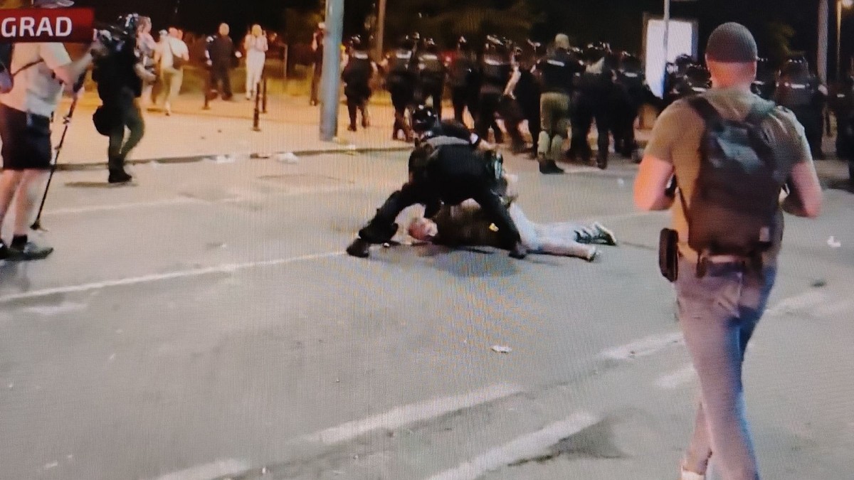 Hapšenje demonstranata