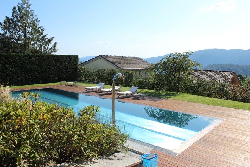 Natürliche Materialien waren der Familie Wilmotte auch draussen wichtig. 