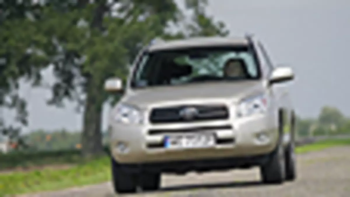 Toyota RAV-4 2.0 VVT-i - Trochę terenowa