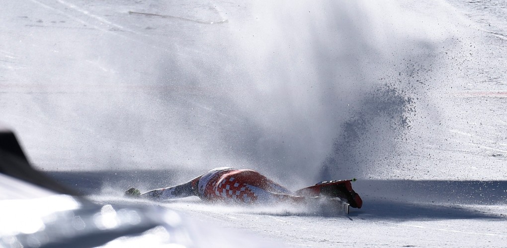 Koszmarny upadek na alpejskich MŚ w Beaver Creek. Ondrej Bank opuścił trasę na noszach