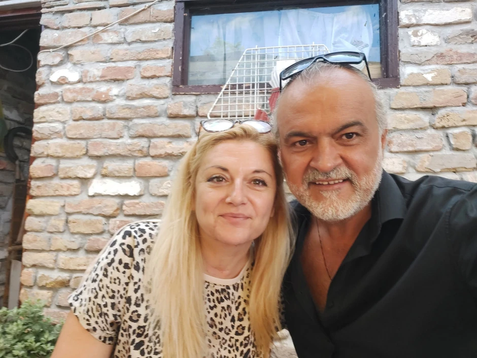 Slikarka Željka Ćurčin i domaćin Miodrag Jakšić