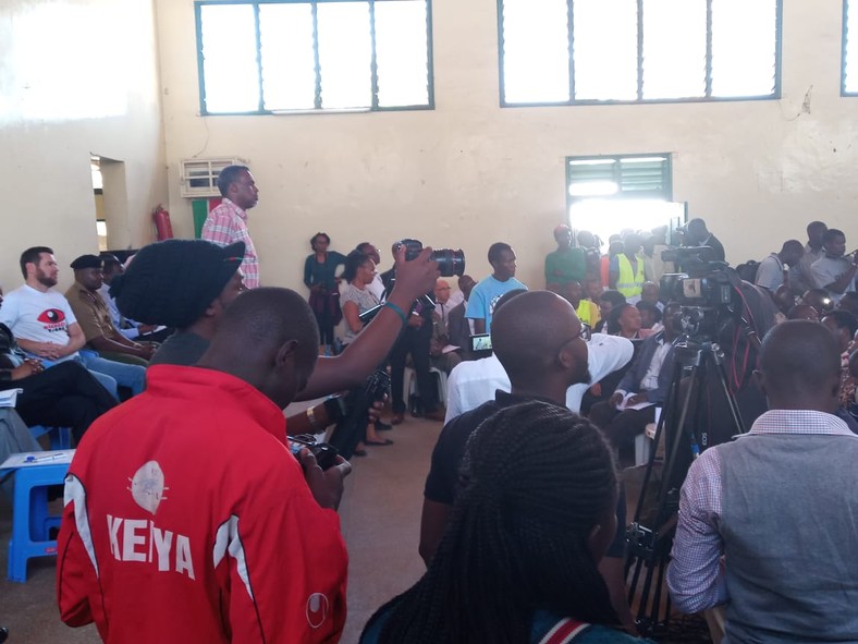 DPP Noordin Haji engages Kayole residents in a Community Dialogue forum (Twitter) 