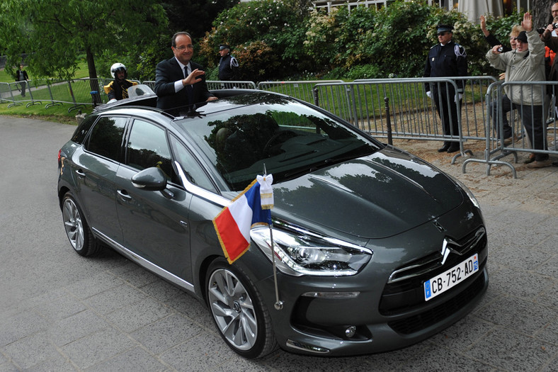 Francois Hollande w Citroënie DS5