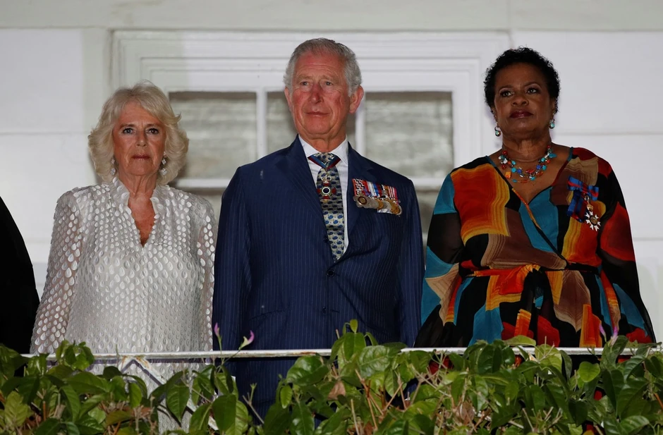 Čarls i Kamila sa Sandrom Mejson na Barbadosu 2019.