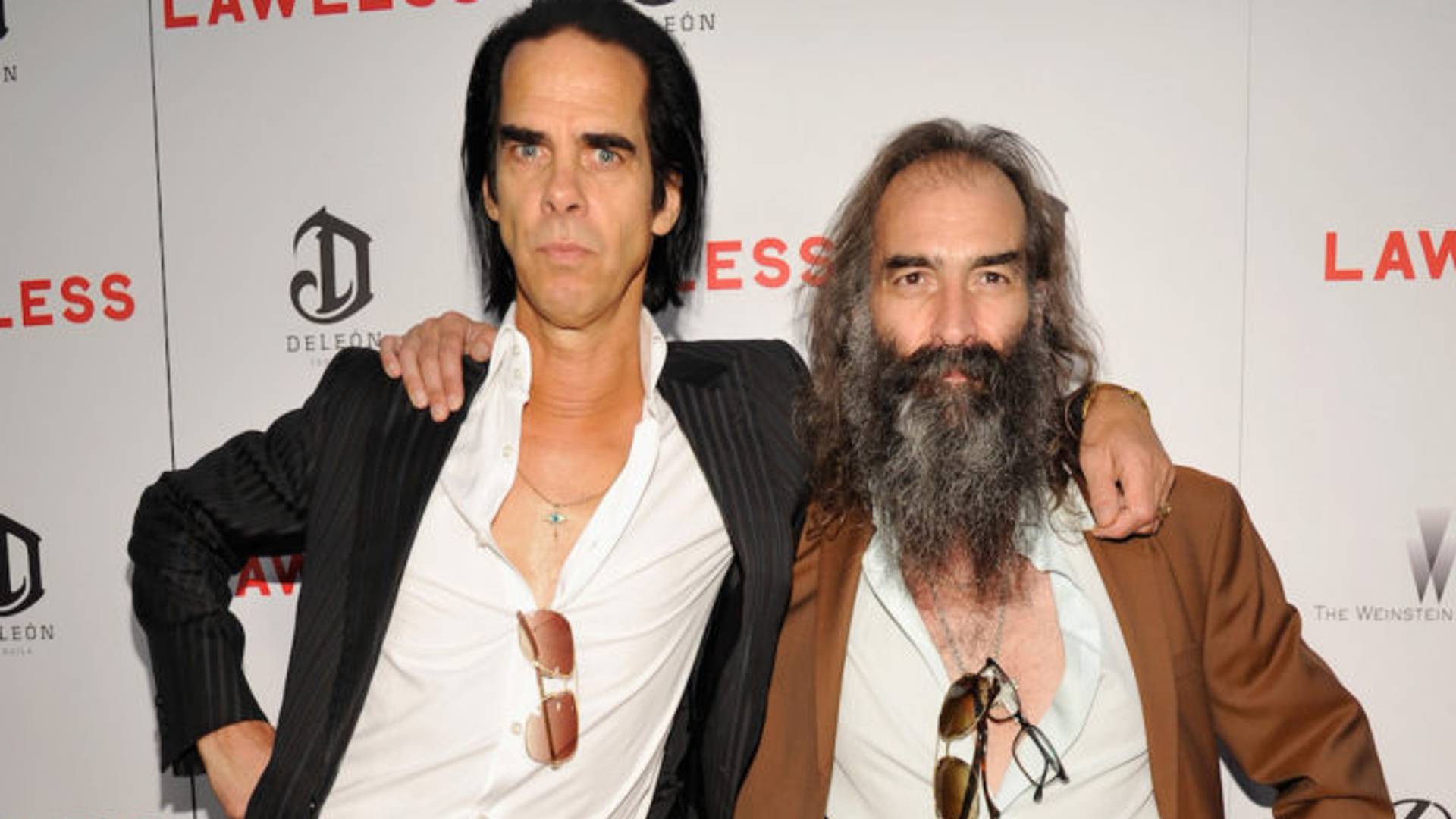 Dižemo Buku! Nick Cave poštuje socijalnu distancu i snima samo sa jednim članom benda i ostali najbolji albumi iz protekle nedelje