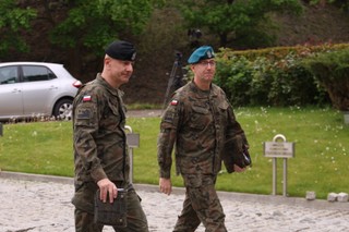 Rzucają ręcznik, czyli generałowie jak politycy. Dlaczego najważniejsi oficerowie Wojska Polskiego chcą odejść ze służby?