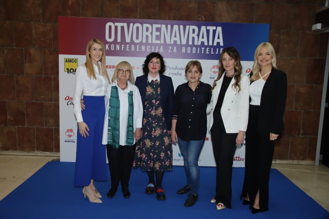 Milica Ilić, Gordana Nikolić, Leposava Vujanović Porubović, Merica Buj Bjelogrlić, Tijana Le Roux, Nataša Vulin