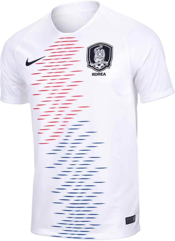 Mistrzostwa Świata 2018: najlepsze koszulki reprezentacji - Noizz