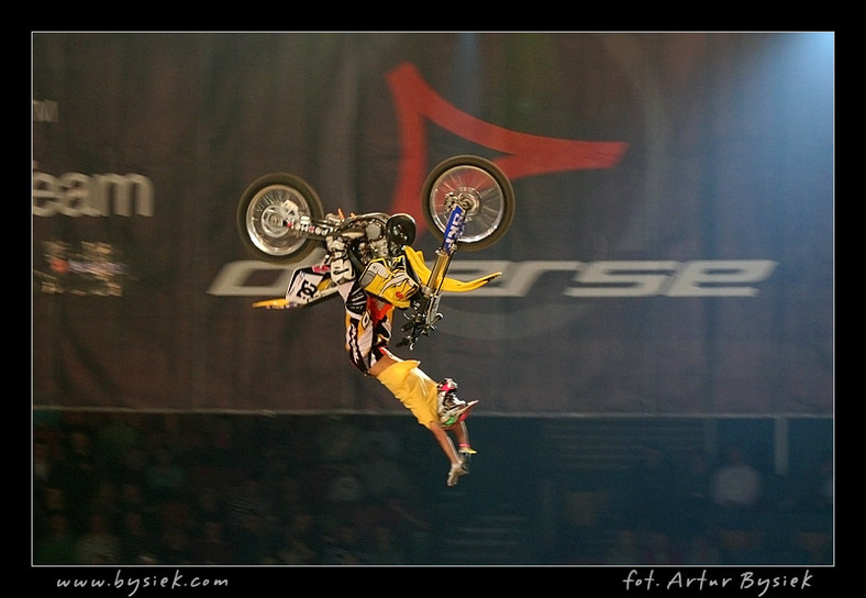 DIVERSE Night of the Jumps - fotografował Artur Bysiek