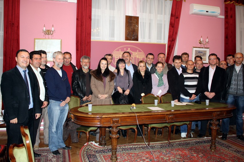 Rešili da pokažu da ih je više: Odbornici DS u opštini Despotovac