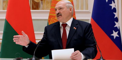 Łukaszenka ostrzega Polskę. „Niech nie pręży muskułów”