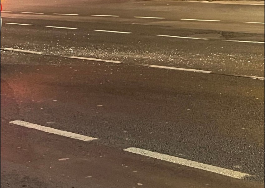 Rasuto staklo svuda po putu 