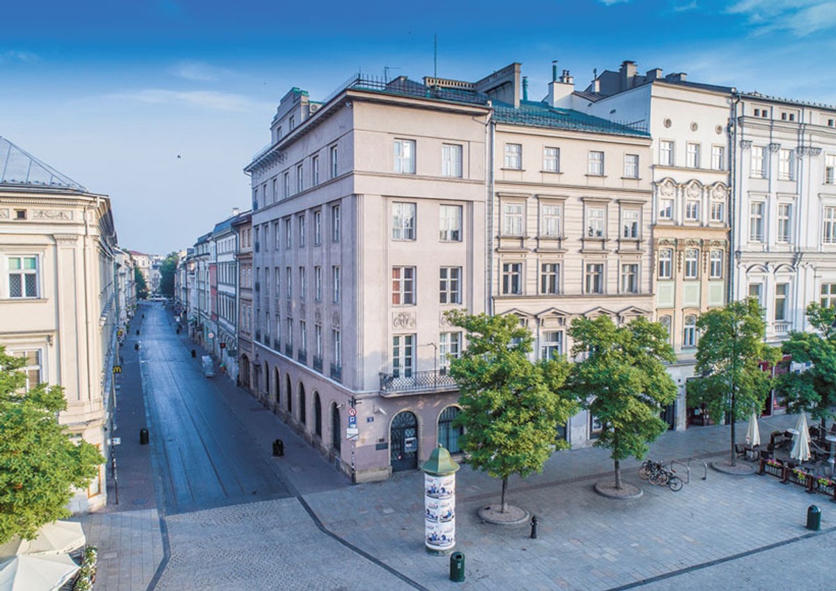 Bank Pekao sprzedaje  kamienicę na krakowskim rynku