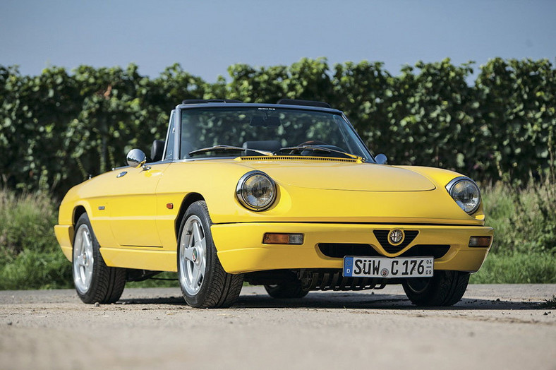 Alfa Romeo Spider 2.0
