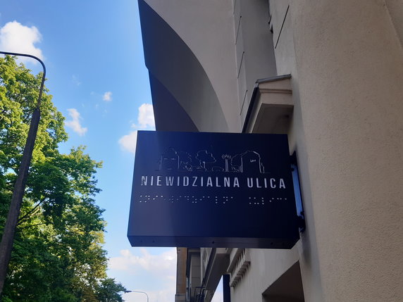 niewidzialna ulica