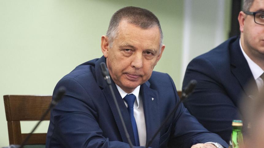 NIK. Prezes Marian Banaś donosi do prokuratury na wiceprezesa NIK Tadeusza  Dziubę