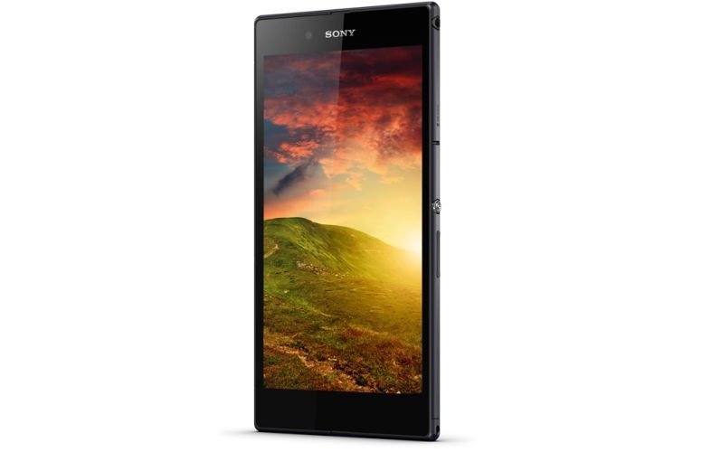 Sony Xperia Z UltraXperia Z Ultra to telefon z dużym ekranem, w którym wykorzystano najnowszą technologię opracowaną przez inżynierów pracujących przy telewizorach BRAVIA. Fablet posiada 6,4-calowy wyświetlacz Full HD wyposażony w funkcję skanowania progresywnego w rozdzielczości 1920 x 1080, zapewnia doskonałą jakość obrazu bez poszarpanych krawędzi. Ponadto, jak zapewnia producent,  gęstość pikseli wynosząca 342 piksele na cal sprawia, że obraz jest ostry jak brzytwa i wyjątkowo jasny. Urządzenie trafiło do sprzedaży w Polsce we wrześniu 2013 r. Kosztowało wtedy ok. 3 tys. zł.  Obecnie do kupienia za ok. 1900 zł.