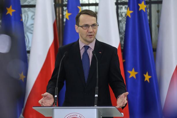 Rzecznik MSZ tłumaczy, że konsultacje miały poprawić pozycję Polski na arenie międzynarodowej.